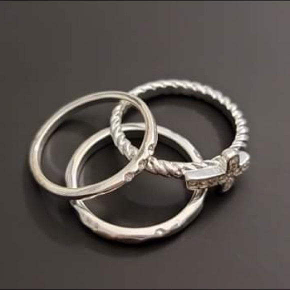 3 Stackable Avon Silver Cross Women's Ring Prayer - Picture 2 of 2